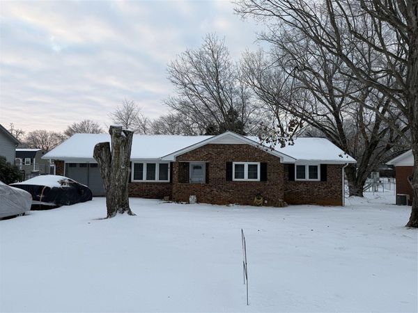 174 Circle Drive, Auburn, KY 42206