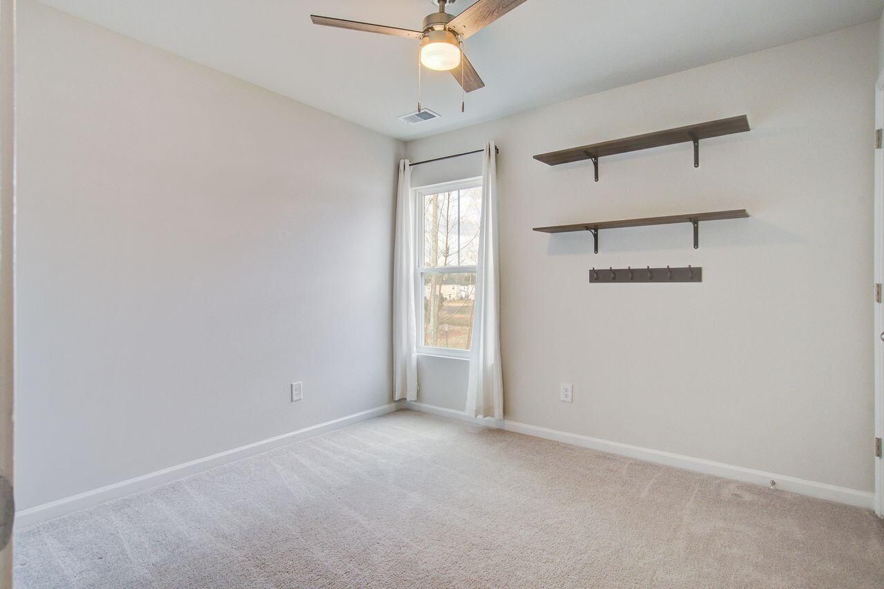 695 Jancus Street Photo 37