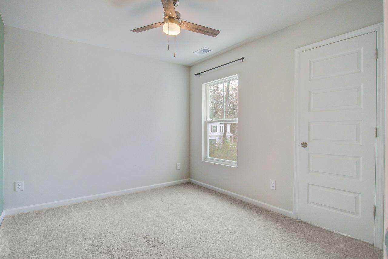 695 Jancus Street Photo 40