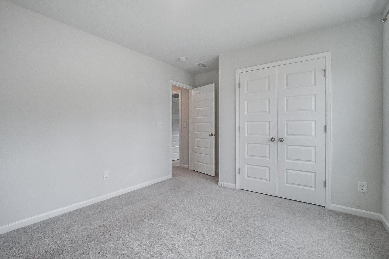 695 Jancus Street Photo 43