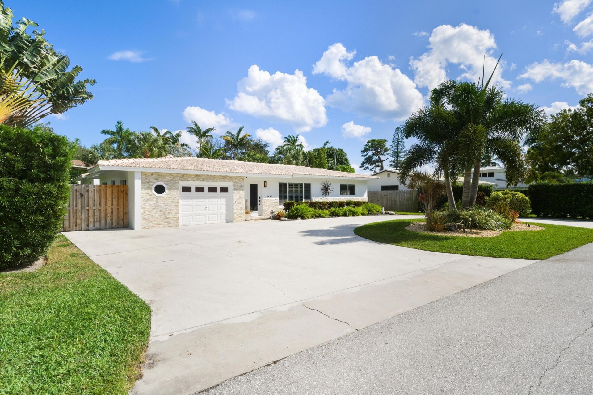2642 NE 26th Terrace, Lighthouse Point, FL 33064 Photo