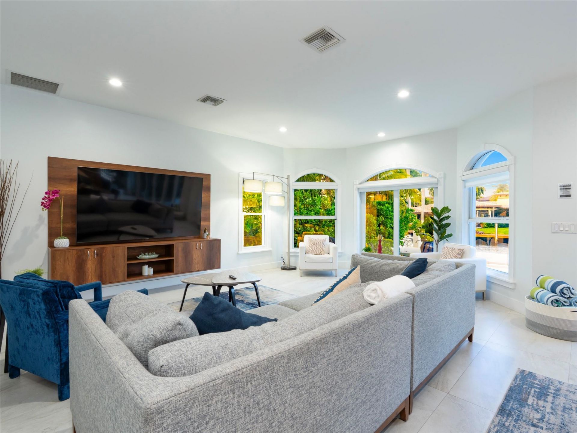 2615 E Las Olas Boulevard, Fort Lauderdale, FL 33301 Photo