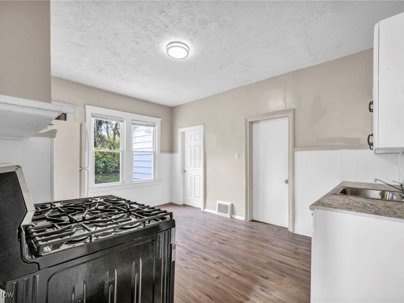 836 E 156th Street, Cleveland, OH 44110 Photo 25