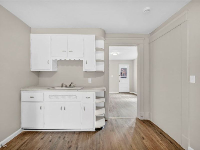 836 E 156th Street, Cleveland, OH 44110 Photo 4