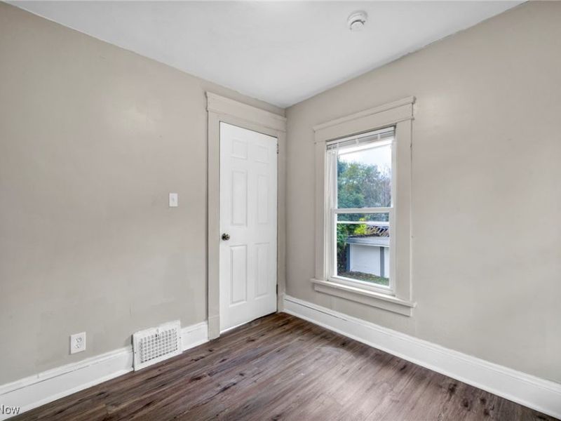 836 E 156th Street, Cleveland, OH 44110 Photo 6