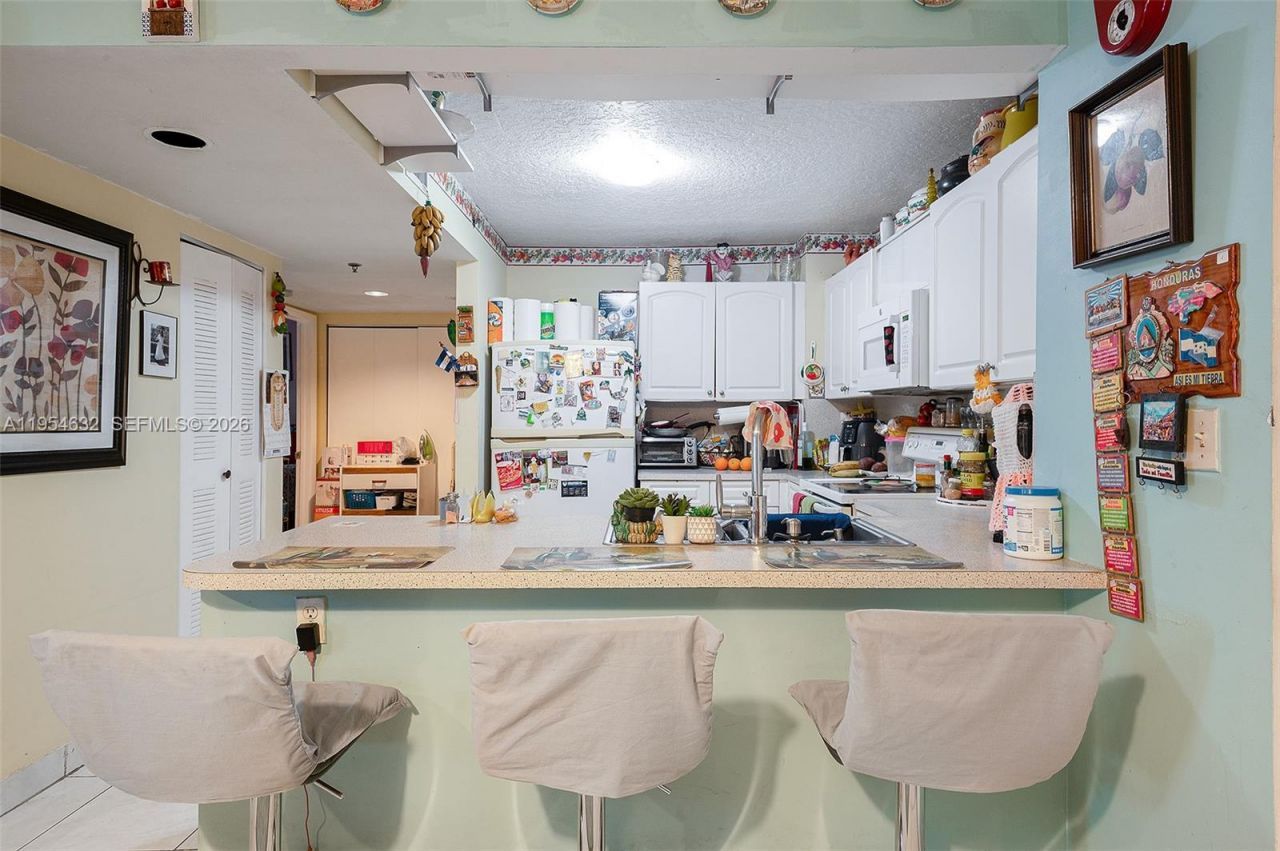 104 SW 9th St, Unit 1101, Miami, FL 33130 Photo