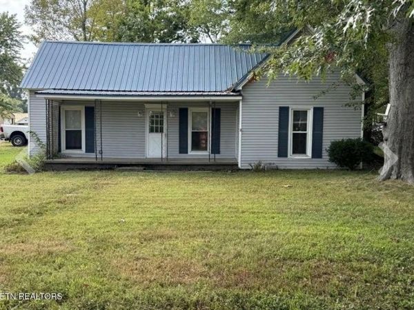 1200 Church St, Portland, TN