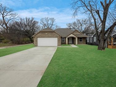 1317 Dacki Avenue, Dallas, TX 75211