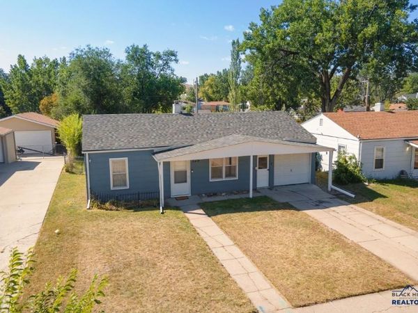 125 E ST FRANCIS, Rapid City, SD 57701