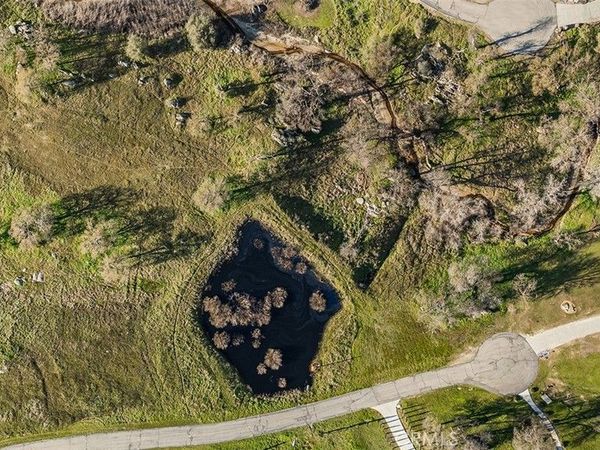 14798 Feather Woods Lane, Prather, CA 93651