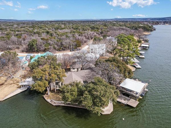 1880 Purple Sage LN, Kingsland, TX 78639