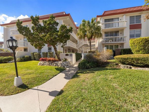 2623 SEVILLE BOULEVARD, Unit 301, CLEARWATER, FL 33764