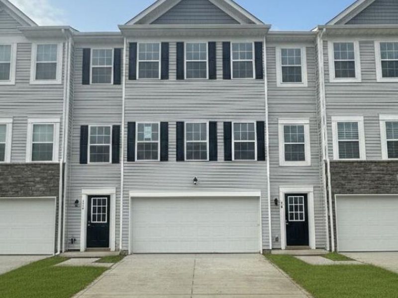 131 Dusky Willow Drive, Etna, OH 43068 Photo 1