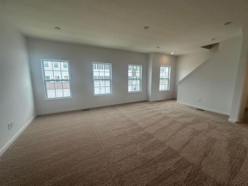 131 Dusky Willow Drive, Etna, OH 43068 Photo 6