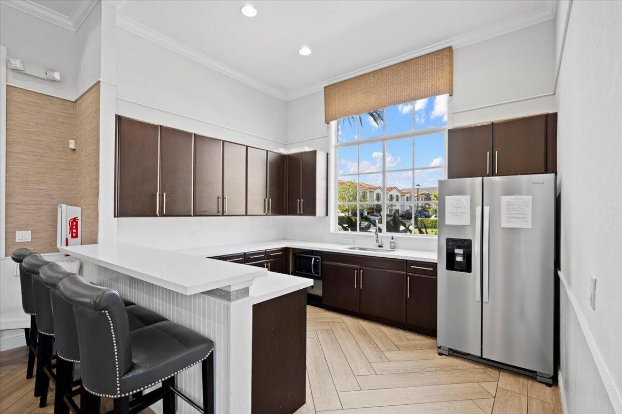 6013 Woods Edge Circle, Riviera Beach, FL 33410 Photo