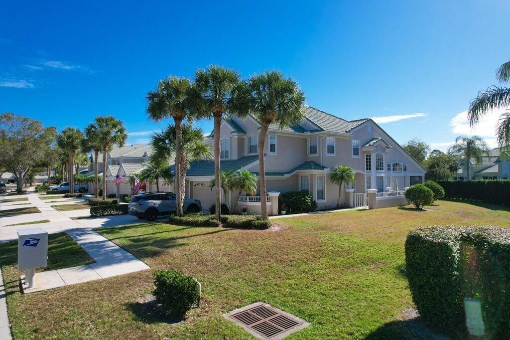 1686 SW Harbour Isles Circle, Port Saint Lucie, FL 34986 Photo