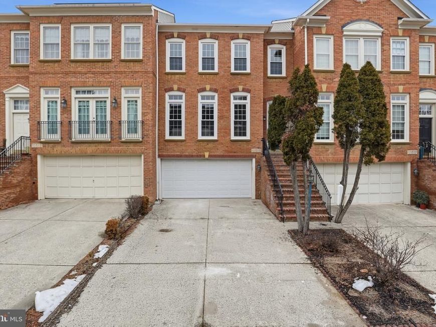 10515 Sunny Brooke Lane, Potomac, MD 20854 Main Photo