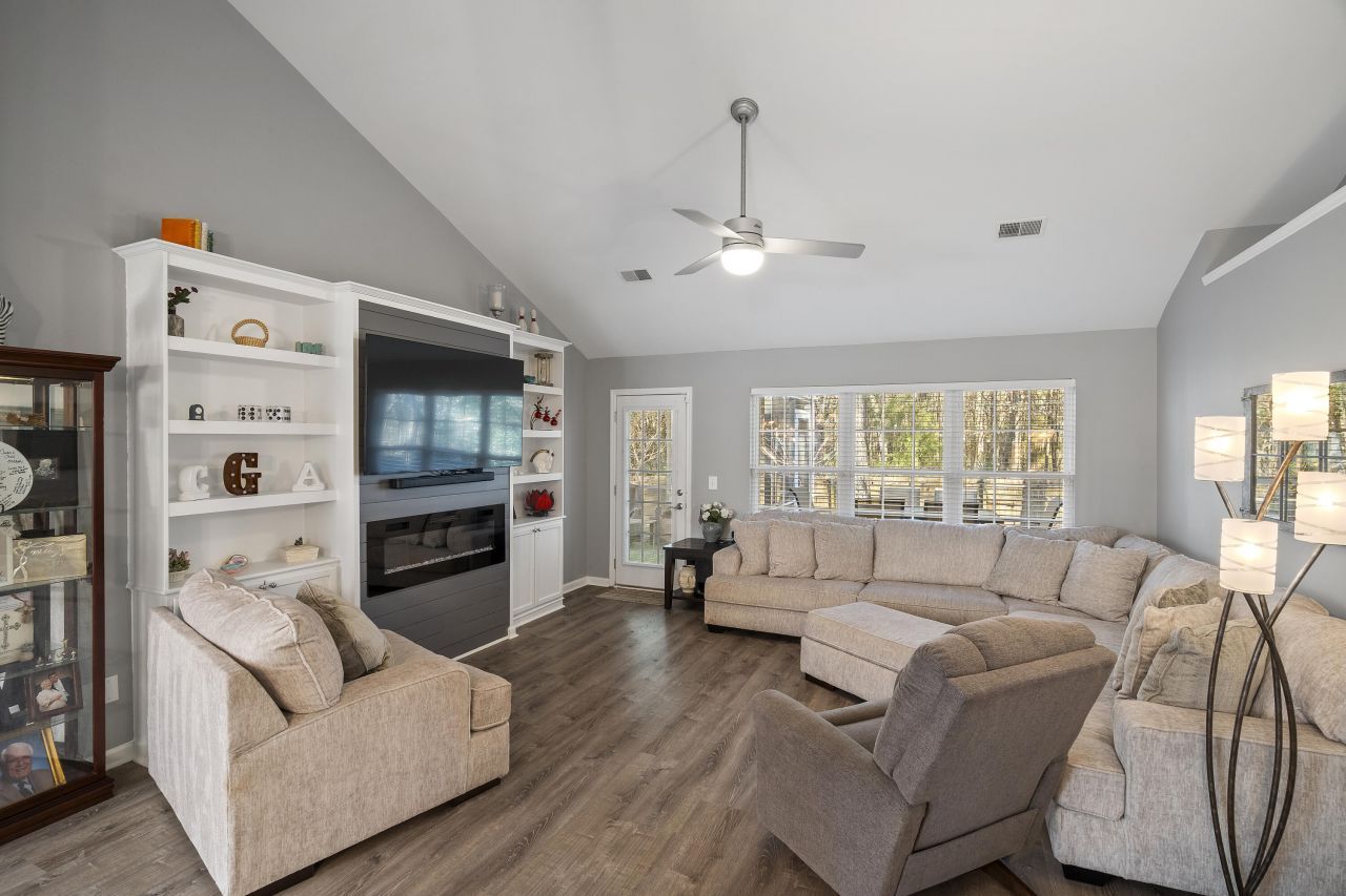 3370 Lindner Lane Photo 13