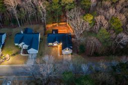 3370 Lindner Lane photo 4