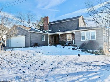 1822 Vernon Drive, Fairmont, WV 26554