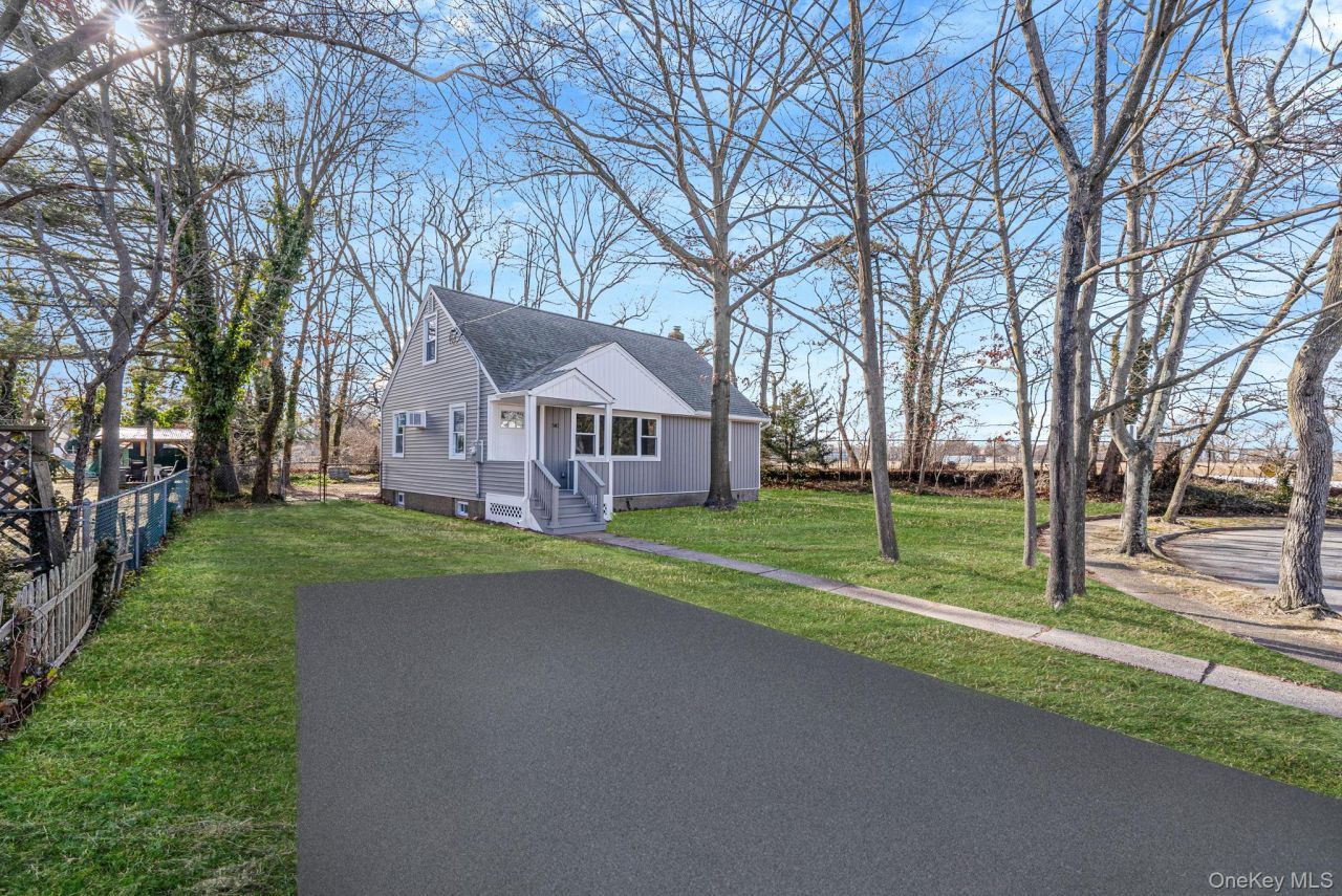 540 Mitchell Street, Uniondale, NY 11553 Main Photo
