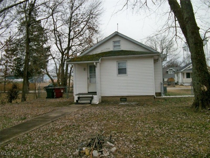 1310 Roselawn Avenue, Belpre, OH 45714 Photo 4