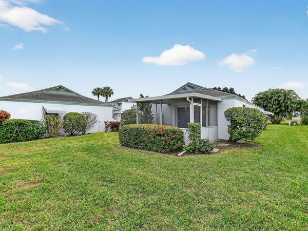 3060 Meridian Way N, Unit 8, Palm Beach Gardens, FL 33410
