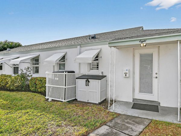 3060 Meridian Way N, Unit 8, Palm Beach Gardens, FL 33410