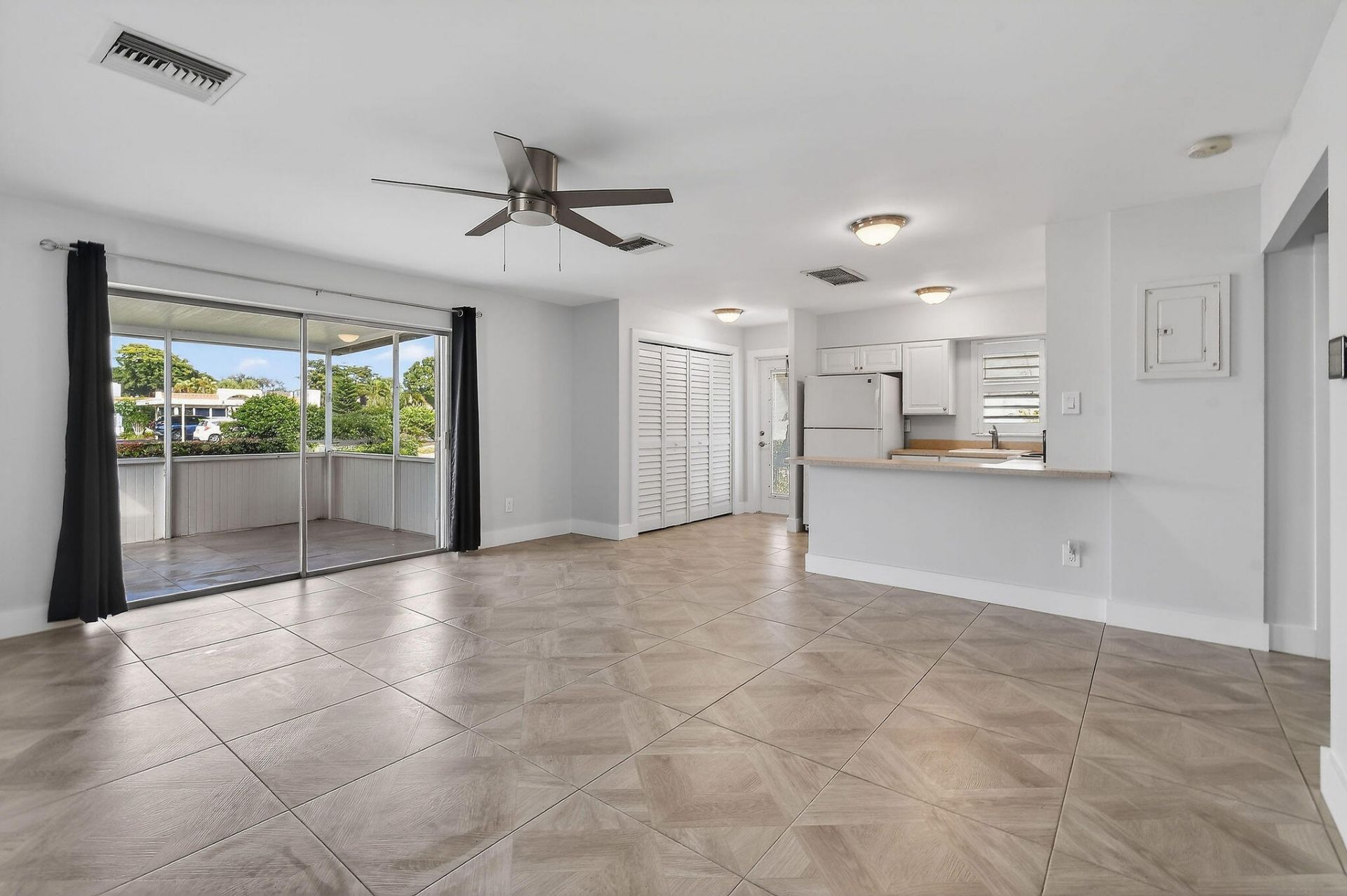 3060 Meridian Way N, Unit 8, Palm Beach Gardens, FL 33410 Photo