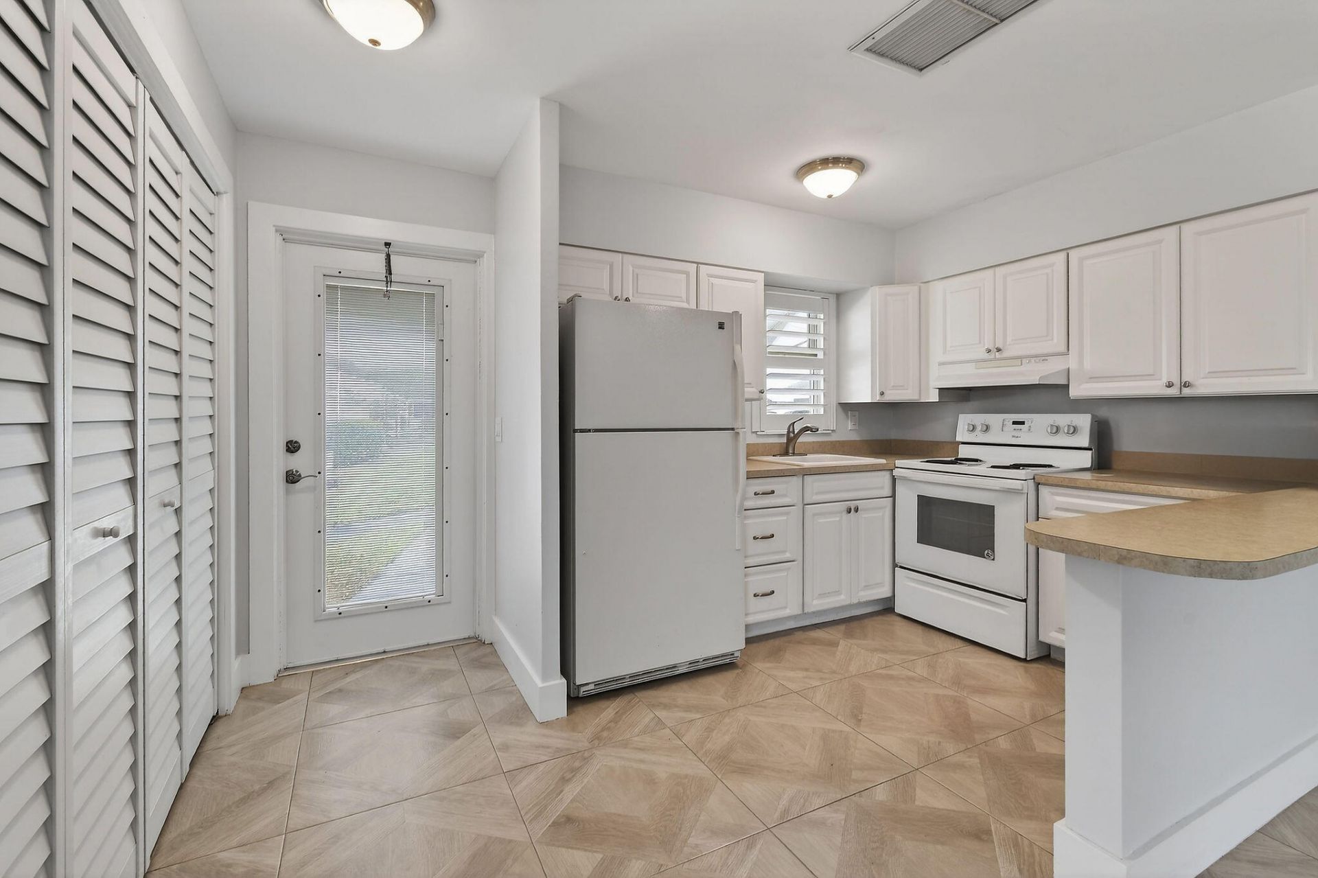 3060 Meridian Way N, Unit 8, Palm Beach Gardens, FL 33410 Photo