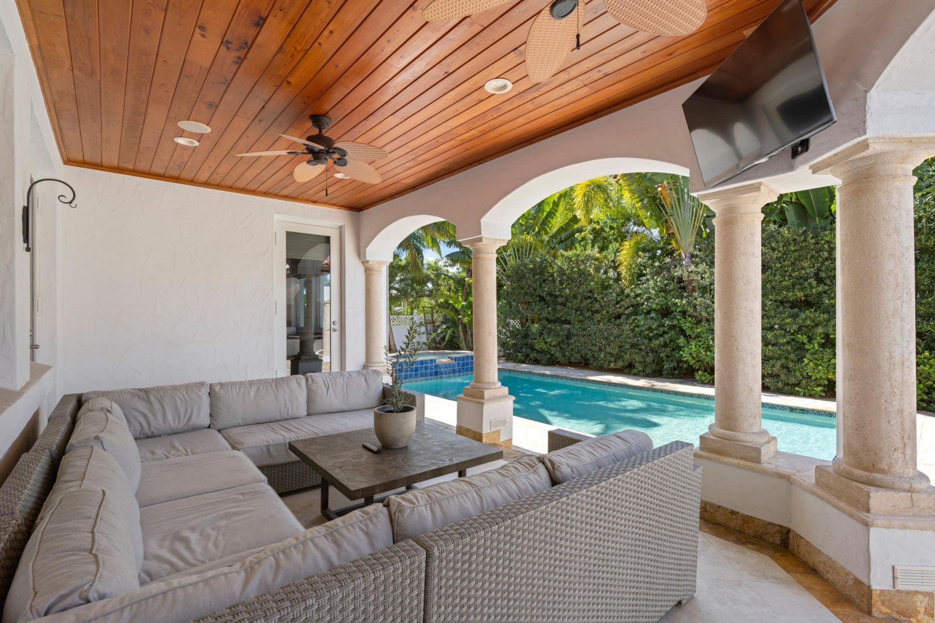 901 NW 4th Court, Boca Raton, FL 33432 Photo