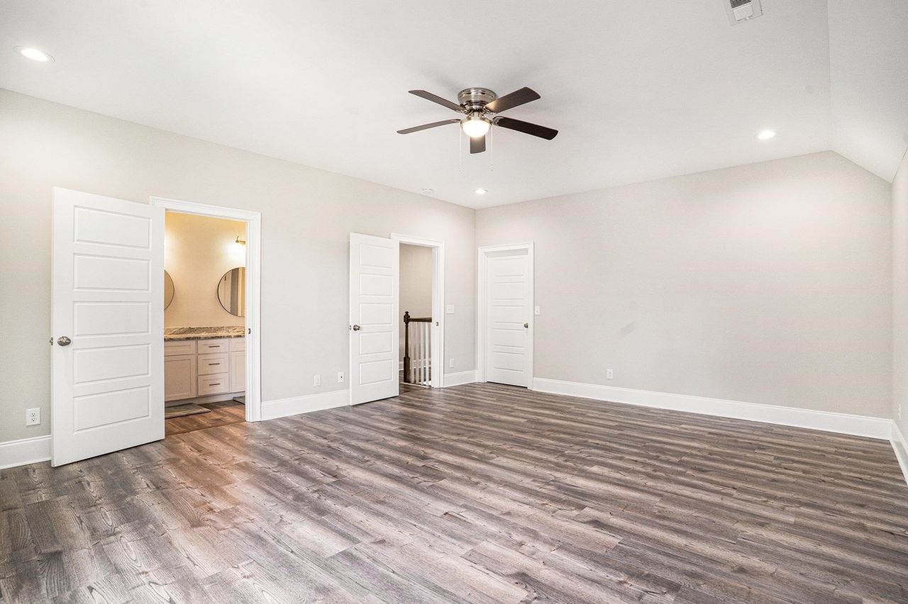 801 Celene Ct. Photo 32