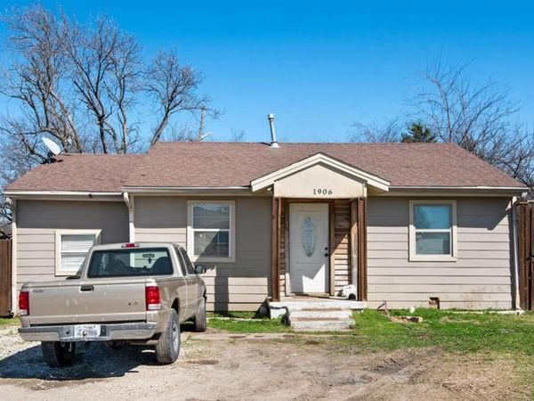 1906 S Peachtree Road , Balch Springs, TX 75180