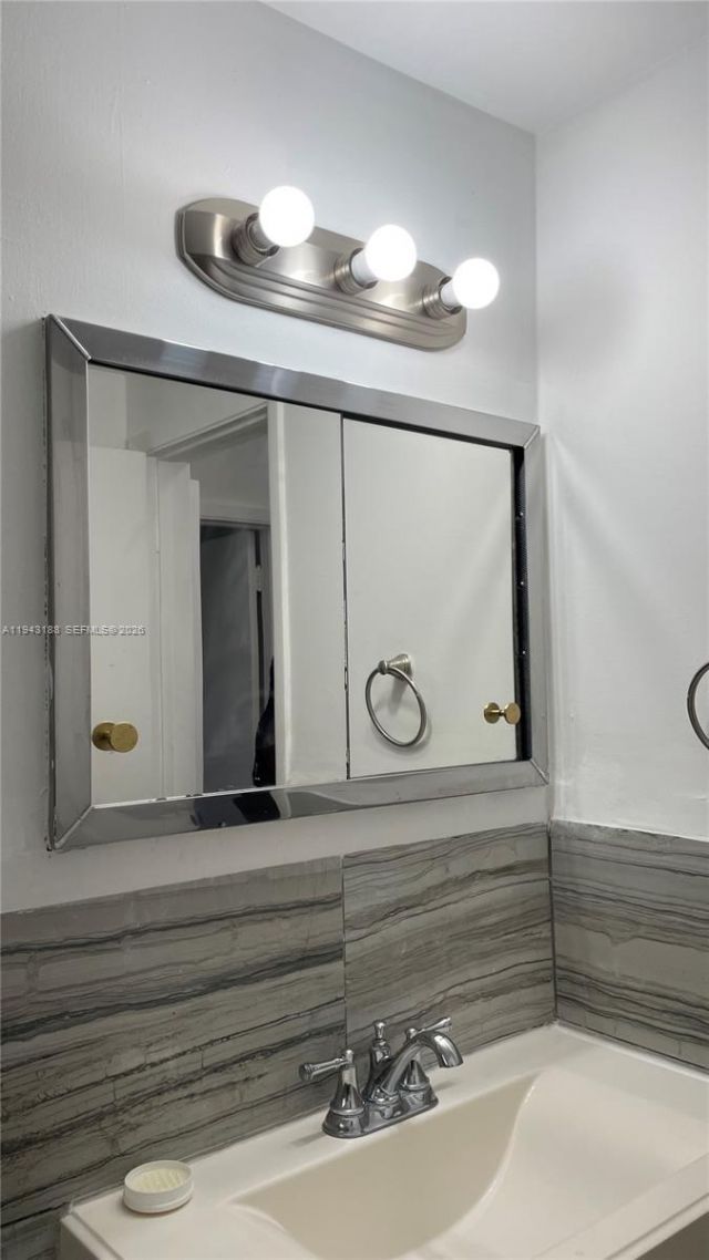 12665 NE 16th, Unit 18, North Miami, FL 33161 Photo