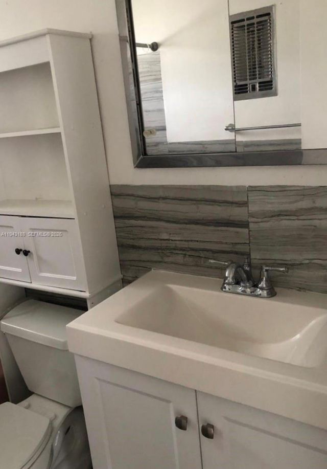 12665 NE 16th, Unit 18, North Miami, FL 33161 Photo