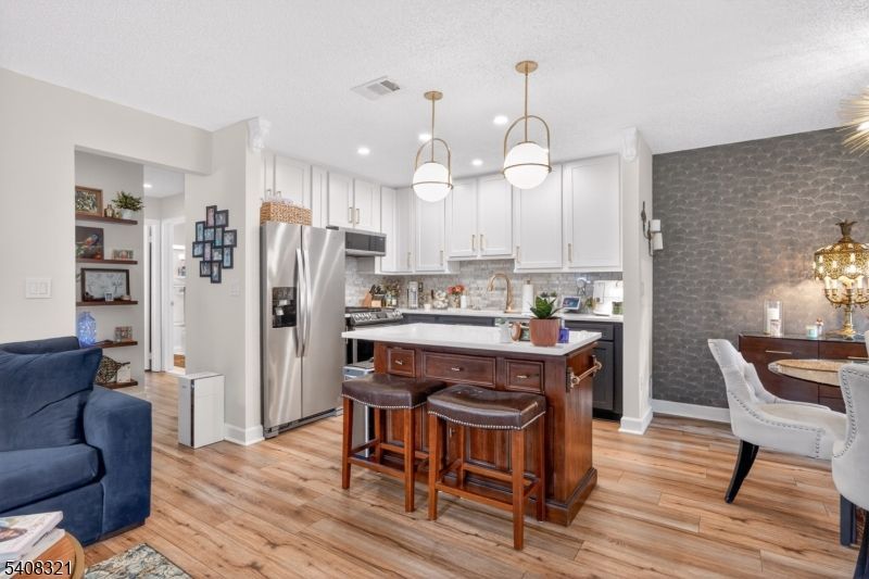 400 Daisy Ct, Jackson, NJ 08527 Main Photo