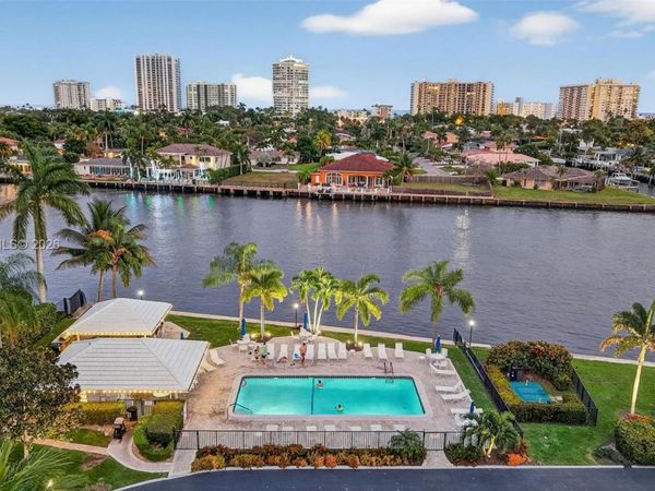 6471 Bay Club Dr, Unit 3, Fort Lauderdale, FL 33308