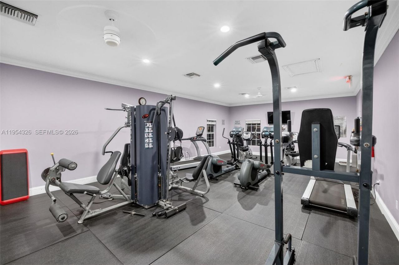 6471 Bay Club Dr, Unit 3, Fort Lauderdale, FL 33308 Photo