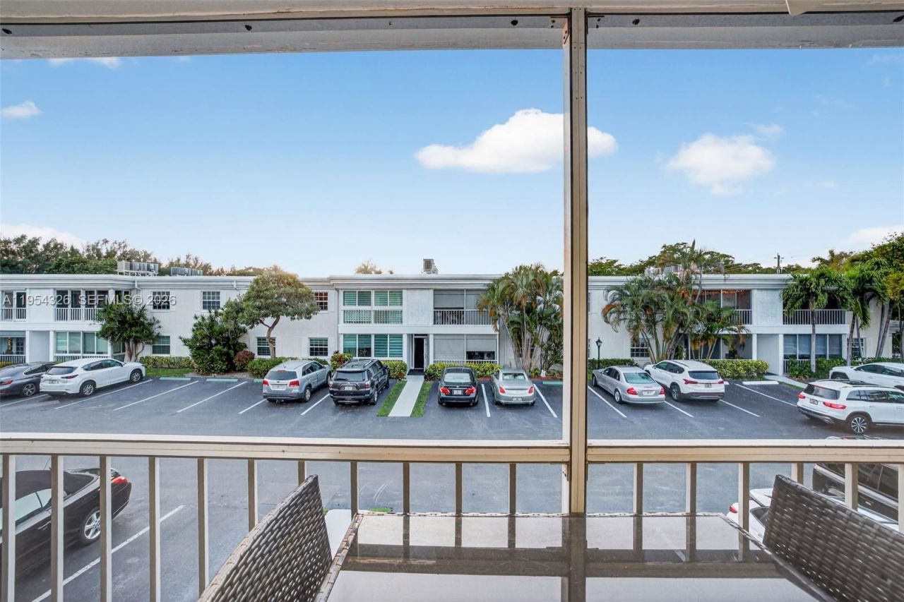 6471 Bay Club Dr, Unit 3, Fort Lauderdale, FL 33308 Photo