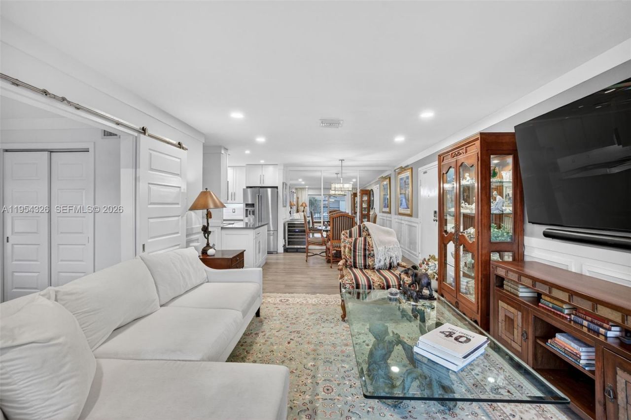 6471 Bay Club Dr, Unit 3, Fort Lauderdale, FL 33308 Photo