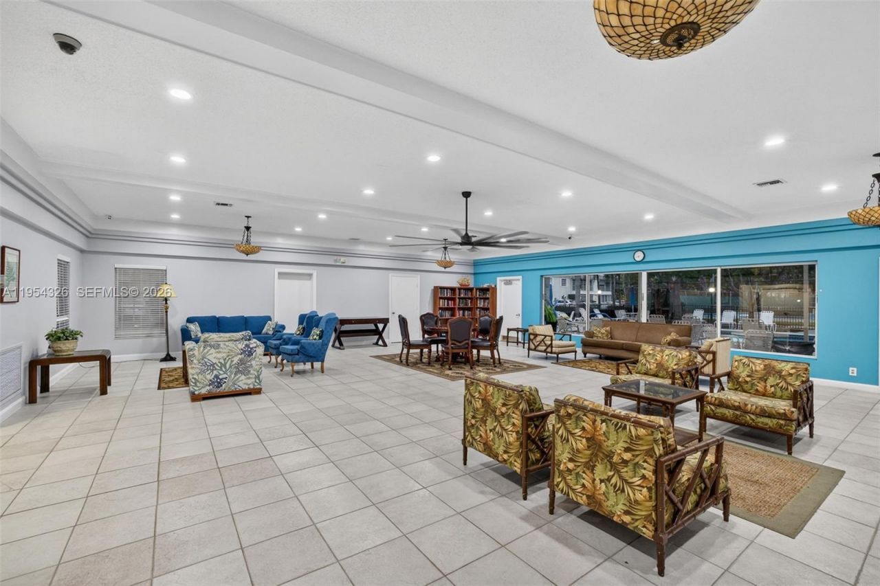 6471 Bay Club Dr, Unit 3, Fort Lauderdale, FL 33308 Photo