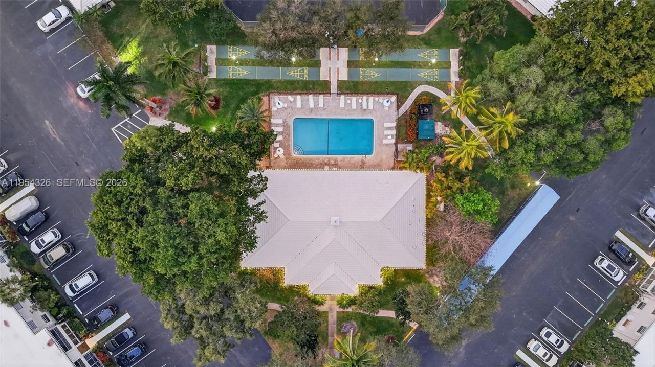 6471 Bay Club Dr, Unit 3, Fort Lauderdale, FL 33308 Photo