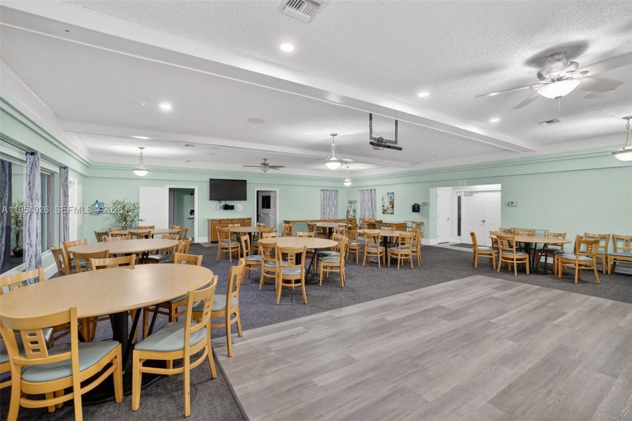 6471 Bay Club Dr, Unit 3, Fort Lauderdale, FL 33308 Photo