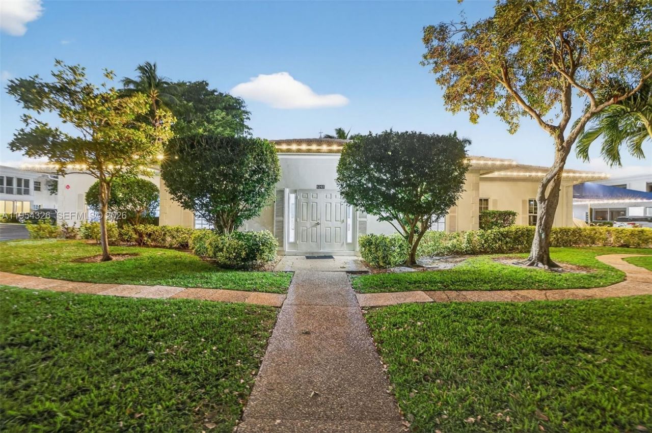 6471 Bay Club Dr, Unit 3, Fort Lauderdale, FL 33308 Photo