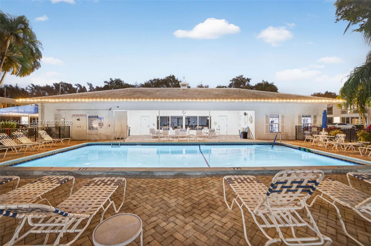 6471 Bay Club Dr, Unit 3, Fort Lauderdale, FL 33308 Photo