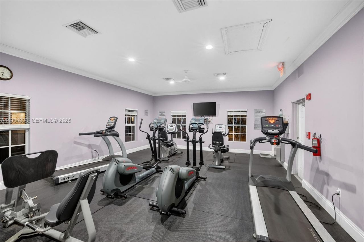 6471 Bay Club Dr, Unit 3, Fort Lauderdale, FL 33308 Photo