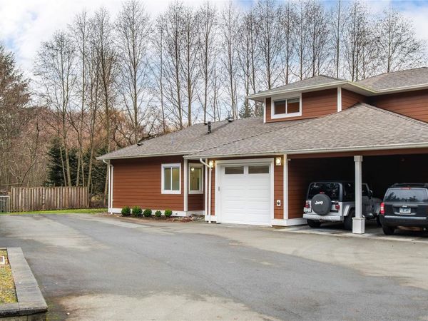 2699 Soderholm Rd, Unit 5, Campbell River, BC V9W 1M2