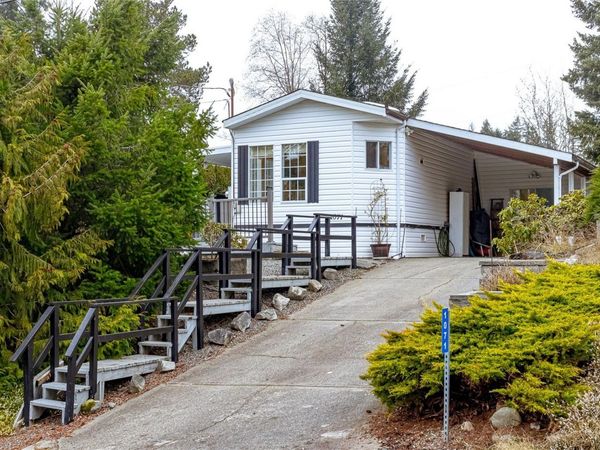 1071 Bourban Rd, Mill Bay, BC V0R 2P2