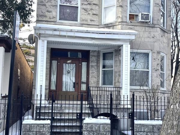 656 N Drake Street, Chicago, IL 60623