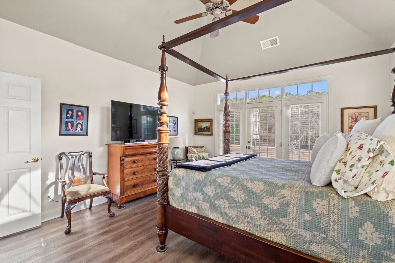 4946 Westwind Dr. Photo 22